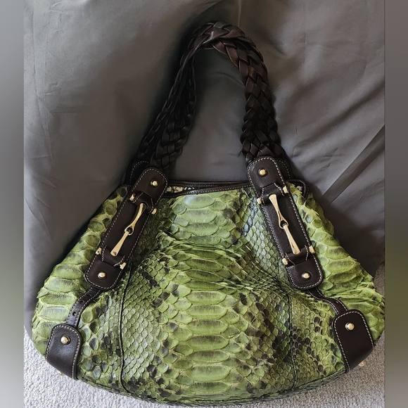 Gucci Python Pelham Hobo - Picture 2 of 7